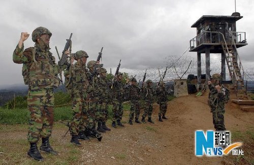 韓國軍隊在韓朝邊界舉行軍演(組圖)